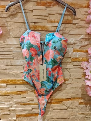 Body z V