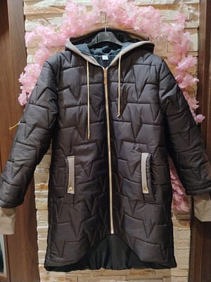 Czekoladowa kurtka damska lekko ocieplana