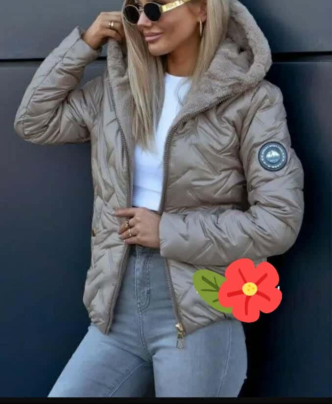 Kurtka beżowa na futerku