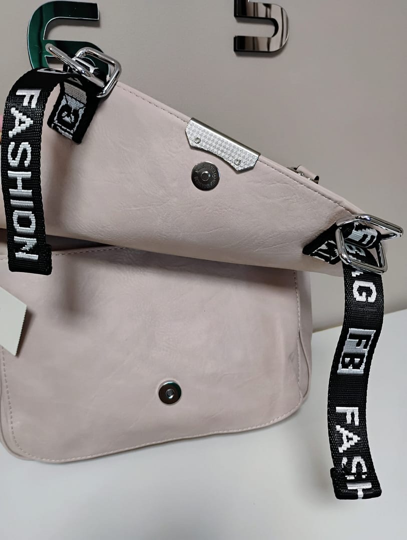 Torebka z dwoma paskami - obrazek 4