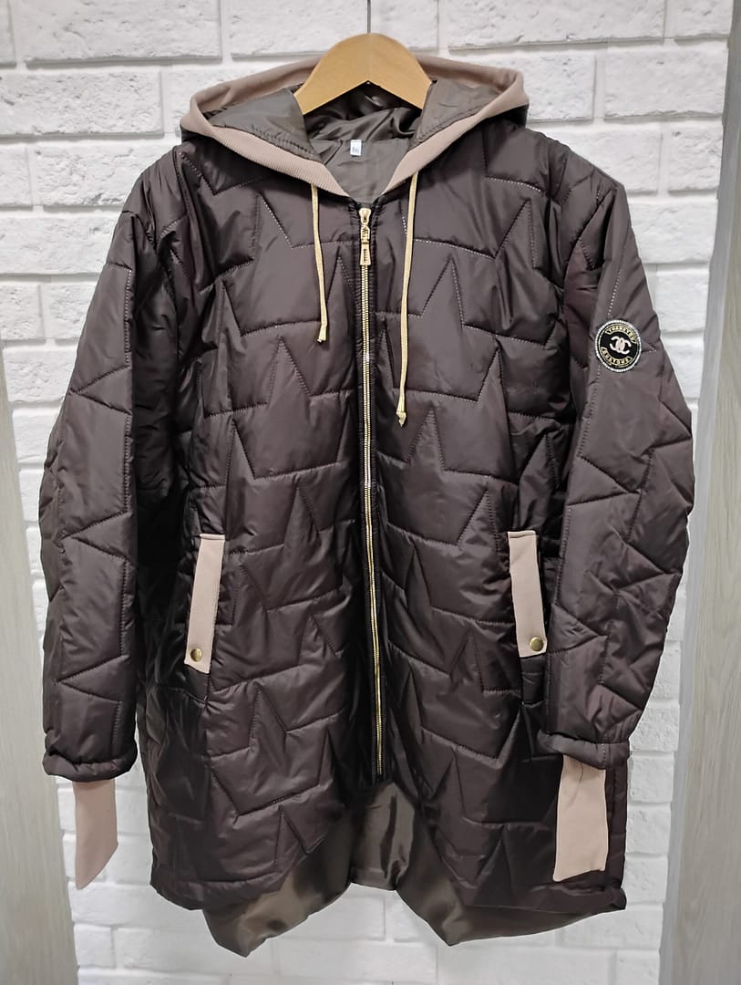 Czekoladowa kurtka lekko ocieplana