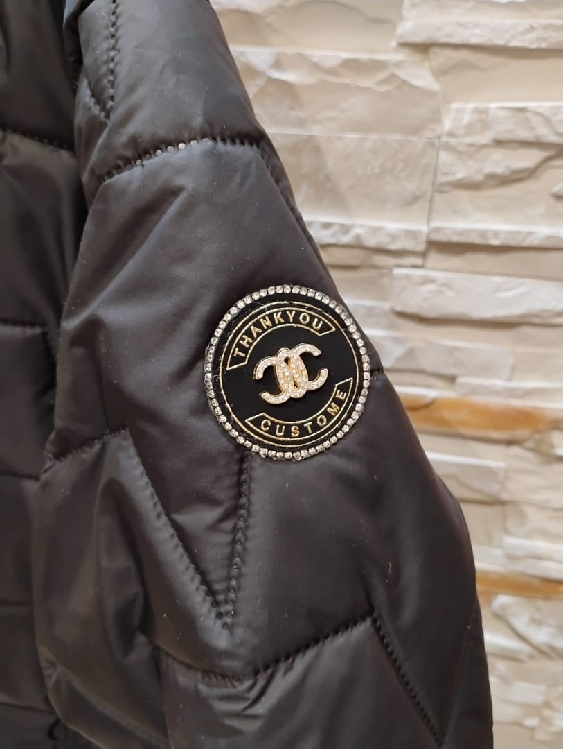 Czarna kurtka damska - obrazek 3